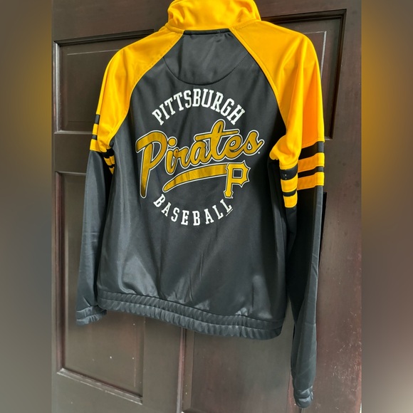 Calling all Pittsburgh Pirate mlb fans - fantastic jacket! - Picture 3 of 3